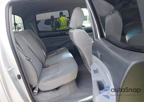 2009 Toyota Tacoma Prerunner V6 z USA, uszkodzony, nr VIN 3TMJU62NX9M082933